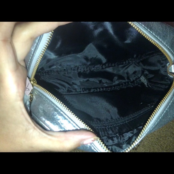 VICTORIA’S SECRET PYTHON GLAM CROSSBODY BAG - Picture 7 of 8